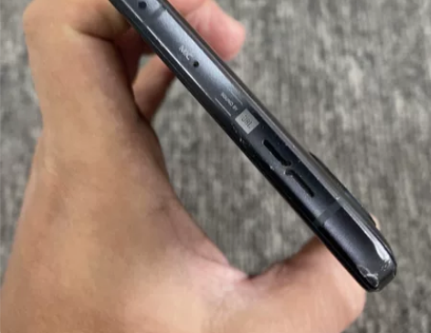 k40游戏增强版，边框有磕碰，屏幕大划痕，...