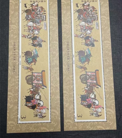 T131三国演义小型张2枚，品如图，原胶上...