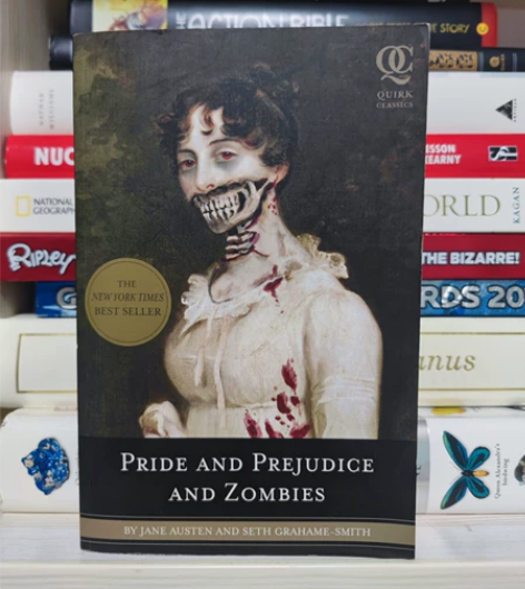 出闲置进口书《傲慢与偏见与丧尸》Pride...