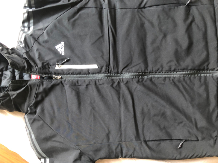 adidas阿迪达斯棉服 假的!! 下过一...