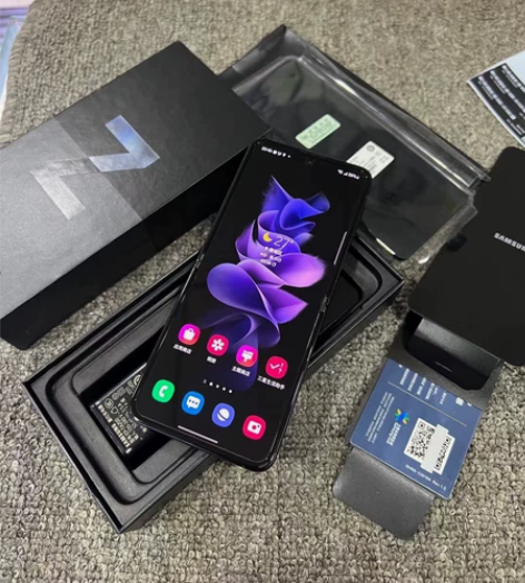 三星 SAMSUNG Galaxy Z F...