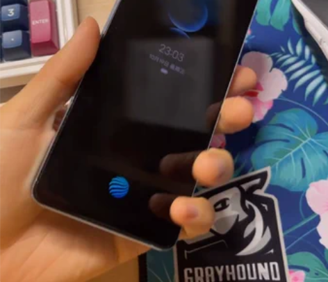 全新vivo s15 8+128,买回来当...