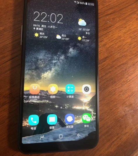 闲置三星A6s 备用机，一切功能正常有兴趣...