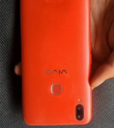 vivoy85a 64g 屏幕坏了充电有反...