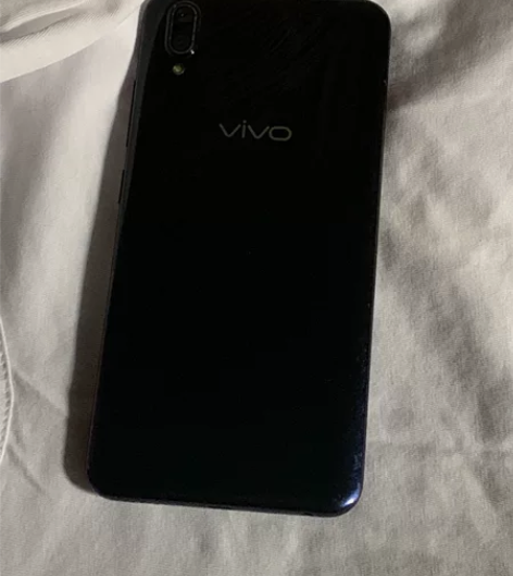 vivo 93 内存64G 蓝黑 感兴趣的...
