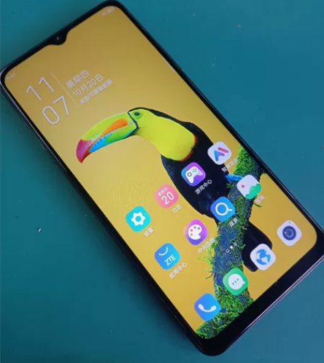 中兴远航30（4+128）大内存5G手机，...