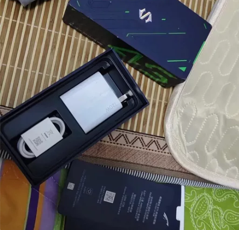黑鲨游戏手机120w充电器黑鲨4/4pro...