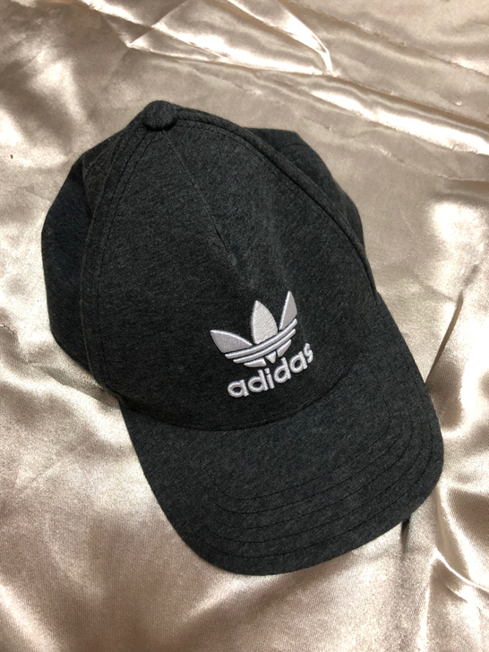 阿迪达斯adidas三叶草呢子绒料鸭舌帽，...