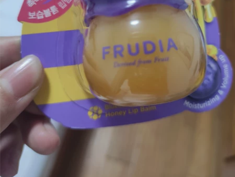 买多了,转让一瓶FRUDIA小蜜罐润唇膏,...