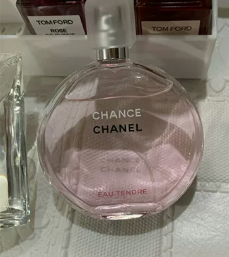 闲置转让出一些家里拆封自用香水，邂逅粉，大...
