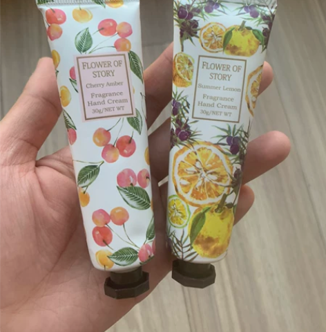 花之物语护手霜30g 夏日柠檬、樱花琥珀各...