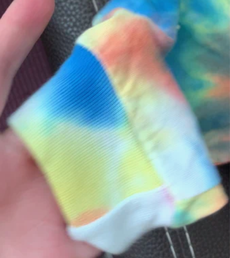 调色板系列卫衣 简直是美爆了。短款显腿长。...