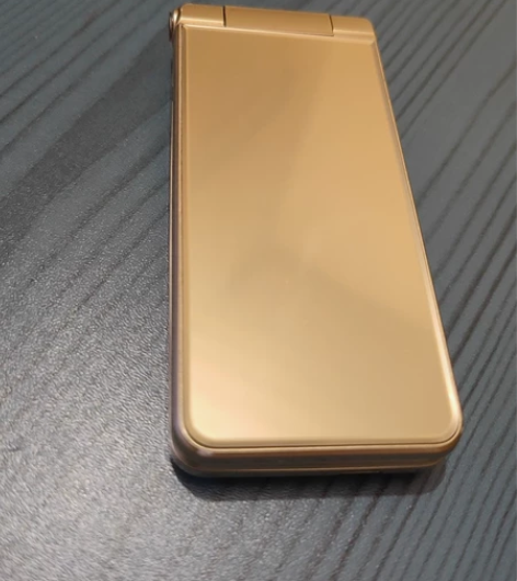 夏普601sh 翻盖手机  原装95新 金...