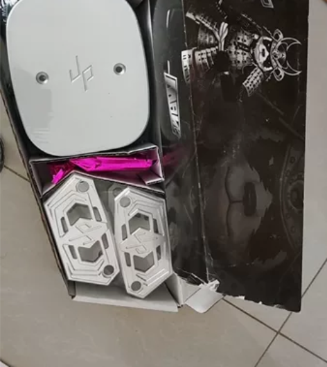 全新up漂移板，没有拆朔料膜。 感兴趣的话...