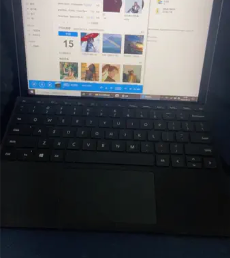 微软 Surface Go2 包含（内存卡...