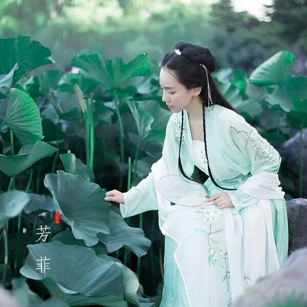 河汉 芳菲绿色下裙M码