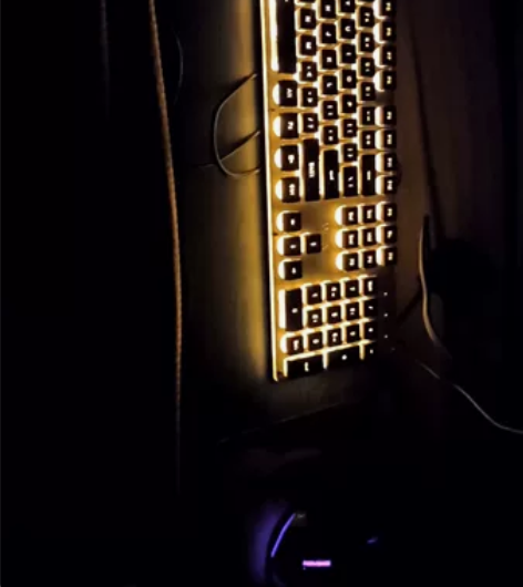 雷神911air，大学生专业表示电脑太多余...