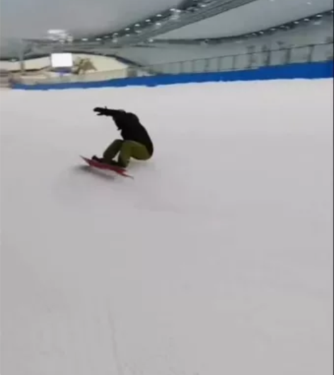 成都融创热血奇迹单板滑雪教学，加拿大单板c...