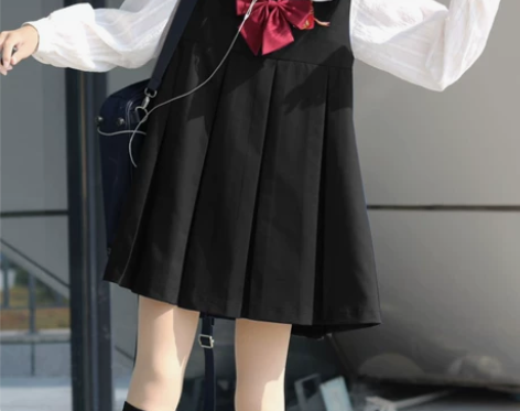 JK制服幼稚园刺绣卡奶裙半腰jk背带裙可爱...