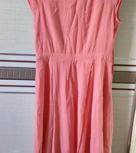 红色裙摆不规则连衣裙，165/88A，  ...