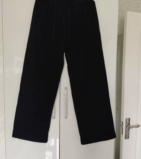 全新黑色条绒阔腿裤，内里加绒，L码，可穿到...