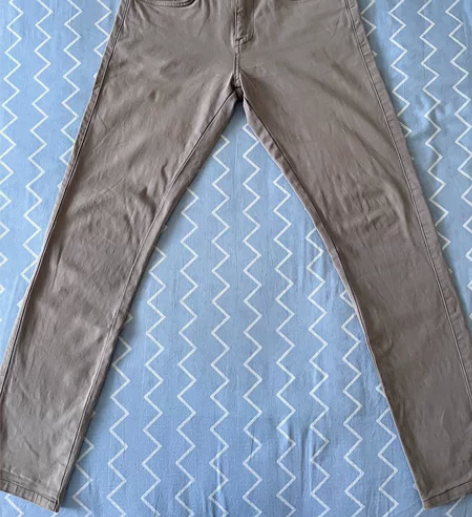 ZARA男士休闲长裤，购于专柜。 适合身高...