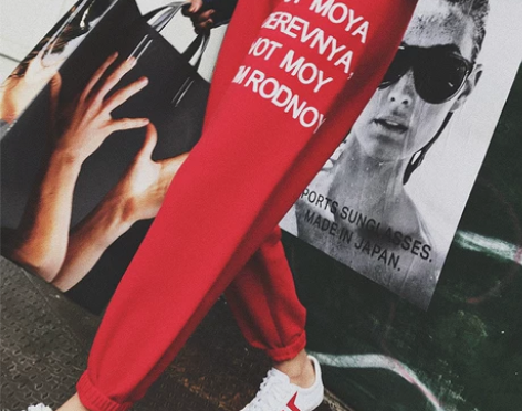 女卫裤运动裤子黑色字母印花…内里加绒 感兴...