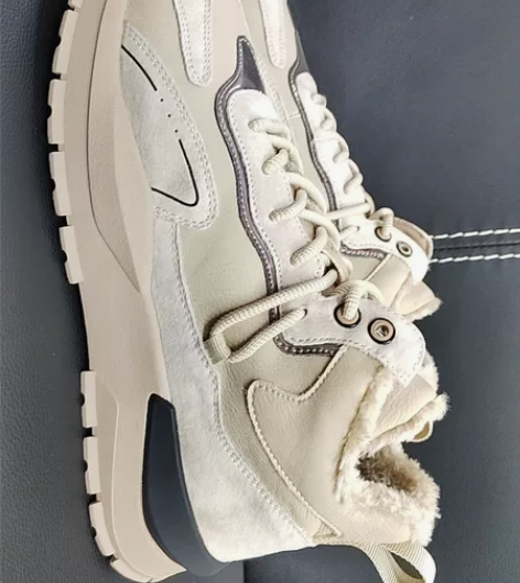 男式底帮加棉运动鞋、全新、44码、要的直接...