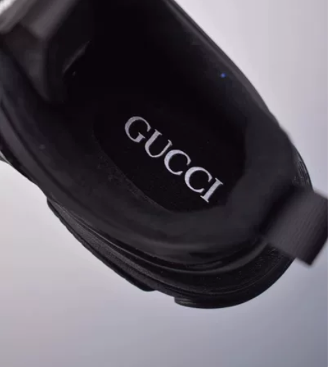 内增高2022夏季新款厚底运动黑色老爹鞋男...