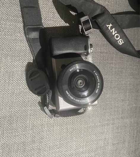 索尼相机+镜头+相机包  95成新 感兴趣...