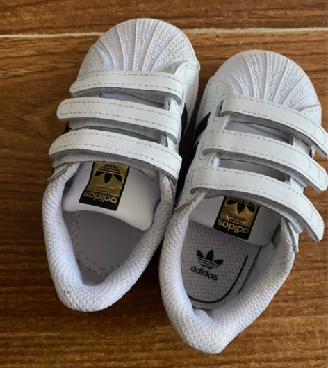 阿迪板鞋 感兴趣的话点“我想要”和我私聊吧～