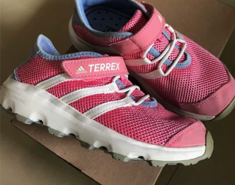 阿迪达斯 adidas运动鞋网面30.5码...