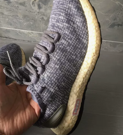 二手正品阿迪轻便透气休闲运动鞋40码 保...