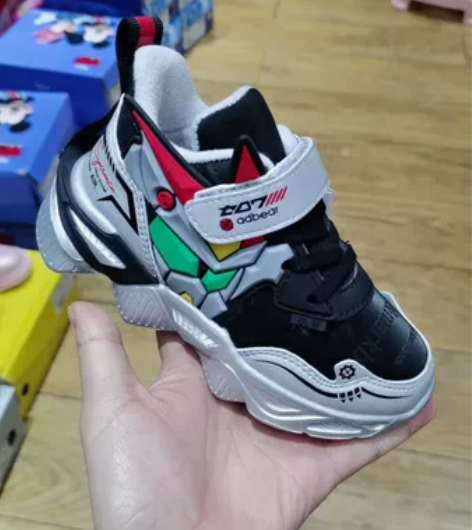 阿迪熊二棉运动鞋，26.27.30码，亏米...