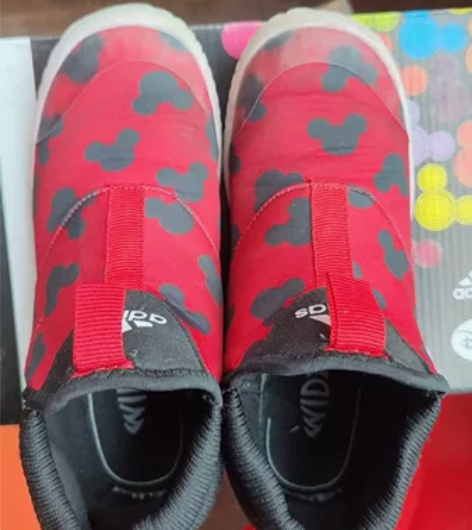 阿迪 adidas 小海马 35码 9层新...