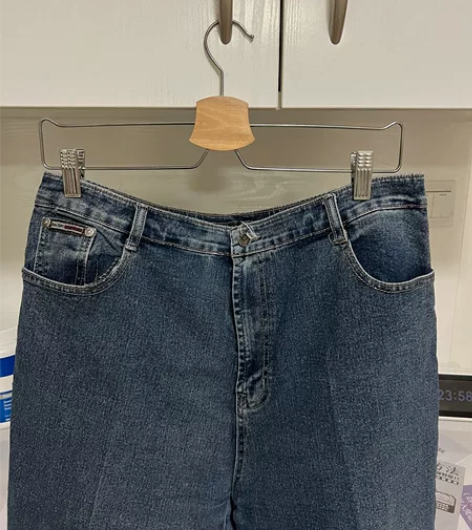 出一条牛仔裤，男，size36，穿的不多便...