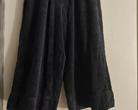 一款复古的日系阔腿裤 蓝色条绒系 面料保暖...