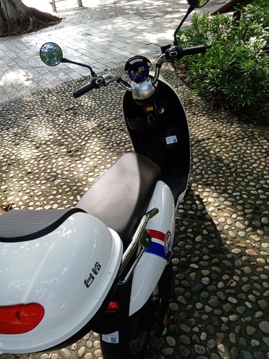 台铃优享版48V24安锂电车，买了不到一个...
