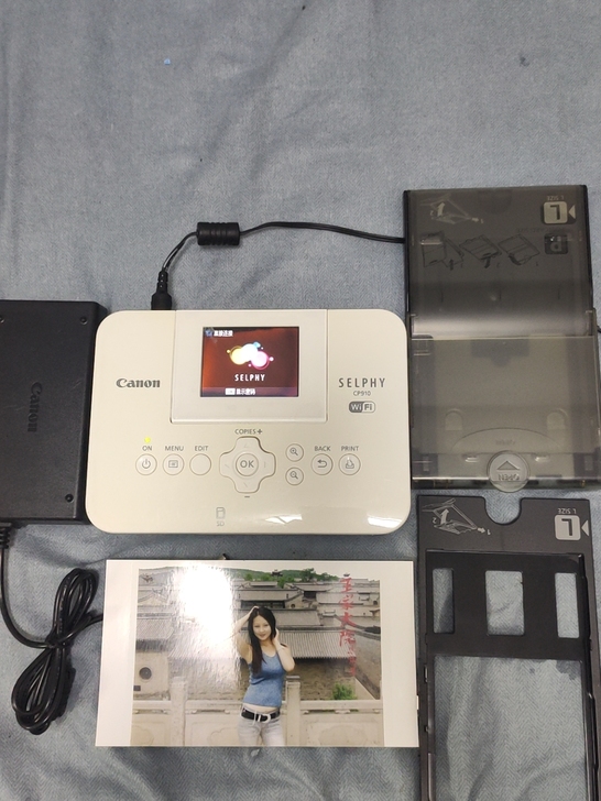 佳能cp910打印机。功能完美，成色也亮。...