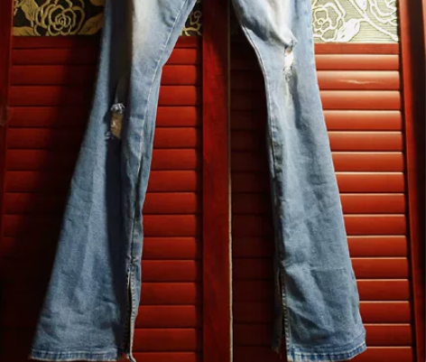 专柜品牌复古超级大长腿牛仔裤，特别显身材。...