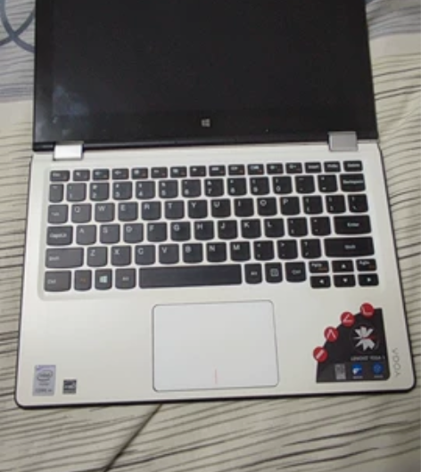 妹妹用的笔记本电脑，联想的，触摸屏轻薄本，...