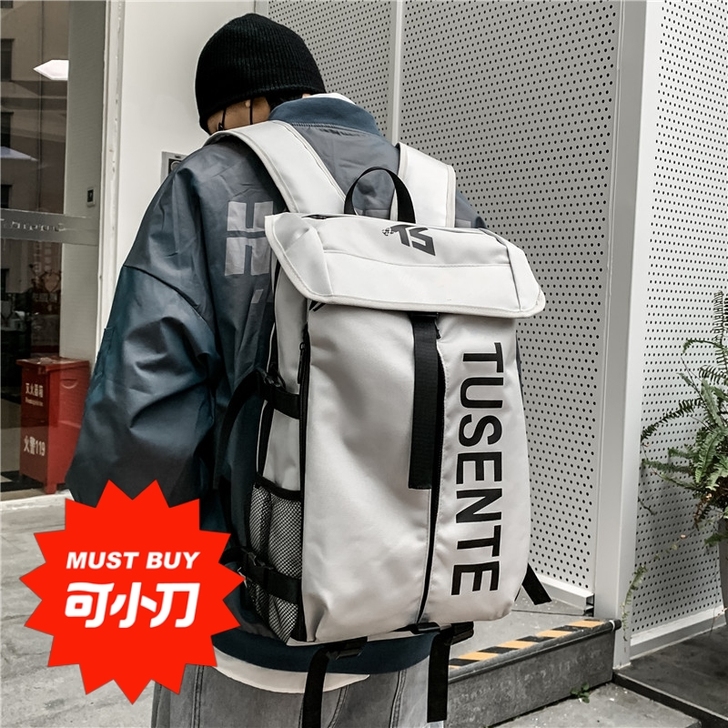 篮球包，便宜卖全新正品，免运费超级帅150...