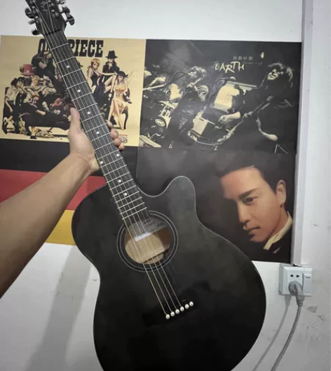 出售一把吉他 感兴趣的话点“我想要”和我私...
