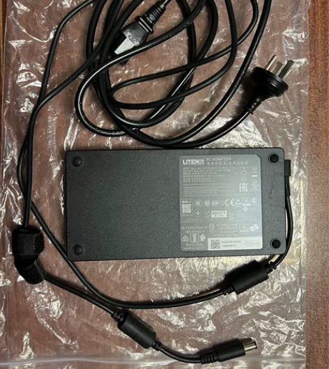 英特尔（Intel）幻影峡谷NUC11PH...