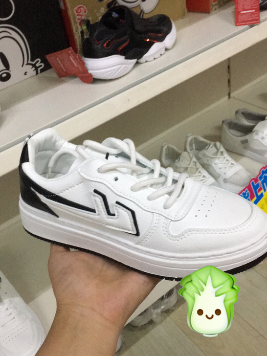 清仓大甩卖品牌回力小白鞋尺码35-39  ...