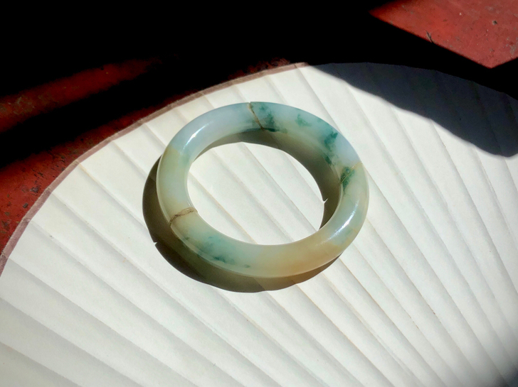 清代老翡翠镯子，猪油底黄翡飘花老翡翠镯子，...