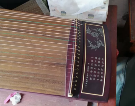 敦煌古筝，买来一直闲置。配料都齐全，原价2...