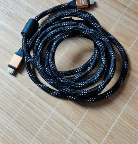 高清输出线闲置没用。 感兴趣的话点“我想要...