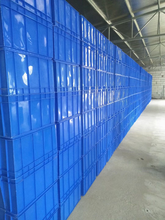 2手胶箱8成新，数量400个左右，尺寸54...