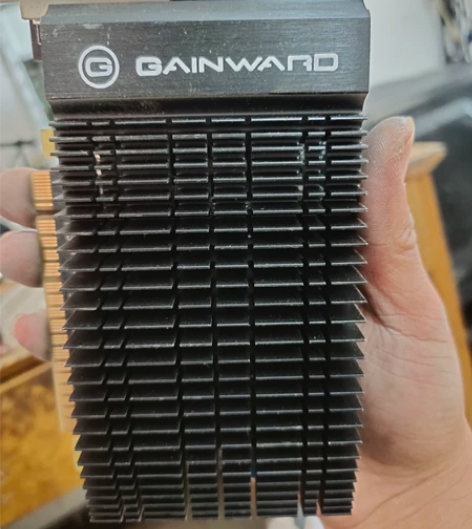 拆机显卡，功能正常，需要的联系 感兴趣的话...